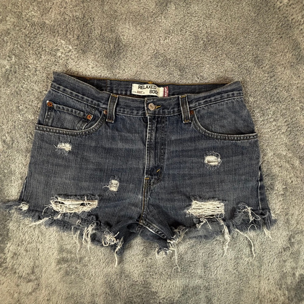 Levis 557 Relaxed Boot Distressed Denim Shorts Dark Wash Cut Offs W33